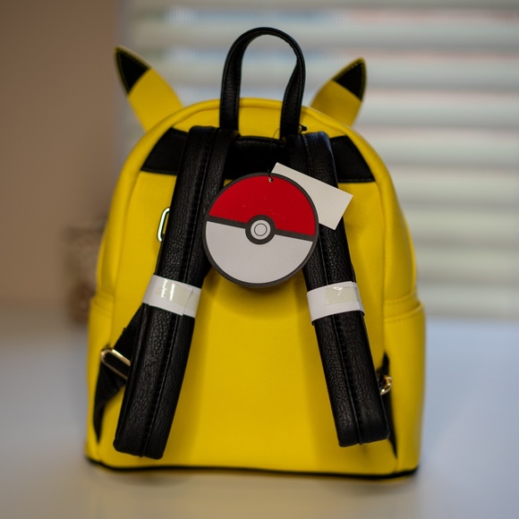 Loungefly Pikachu Pókemon Mini Backpack main image 6